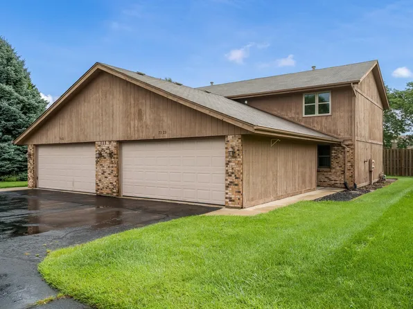 7323 Colosseum Dr, Rockford, IL 61107