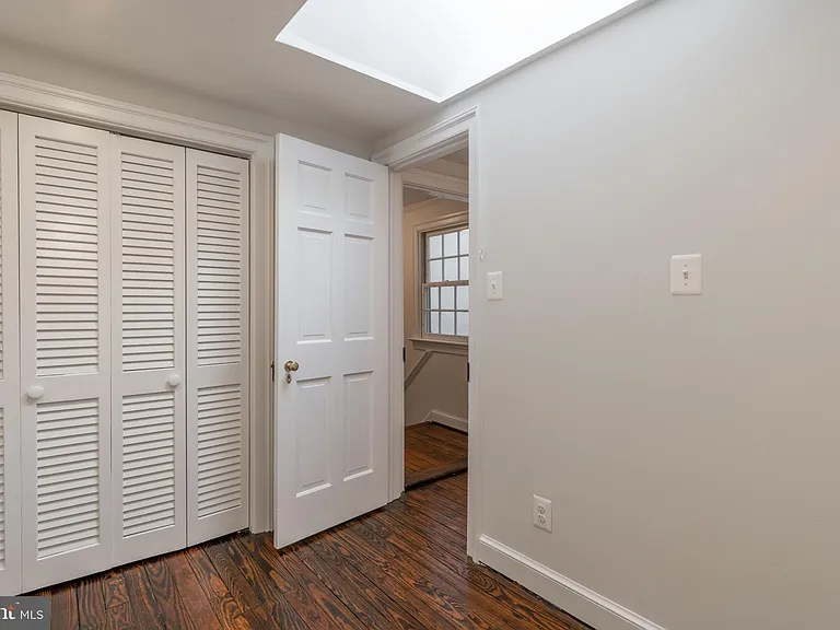 511 Wilkes St — Photo 19