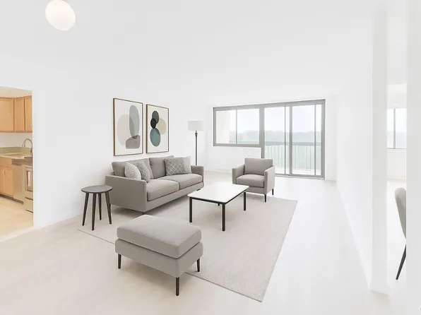 1 BAY CLUB Drive #12B, Bayside, NY 11360