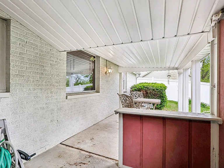 686 Portage Lakes Dr — Photo 10