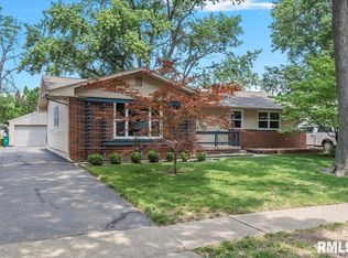 47 Villanova Dr, Springfield, IL 62703