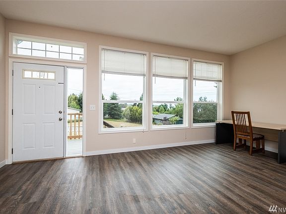5th image of 71 Alder Dr