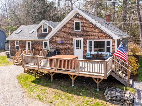 130 Moosehead Trl, Waldo, ME 04915