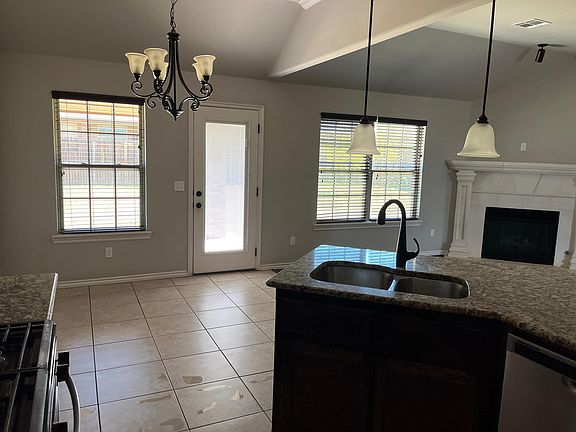 5th image of 16112 Juliet Dr