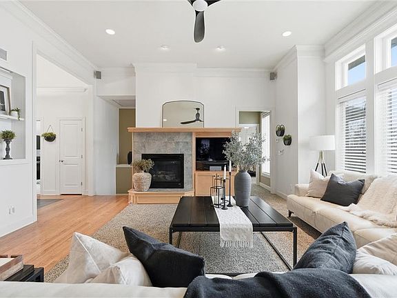 5th image of 8608 Ridgeway Ct