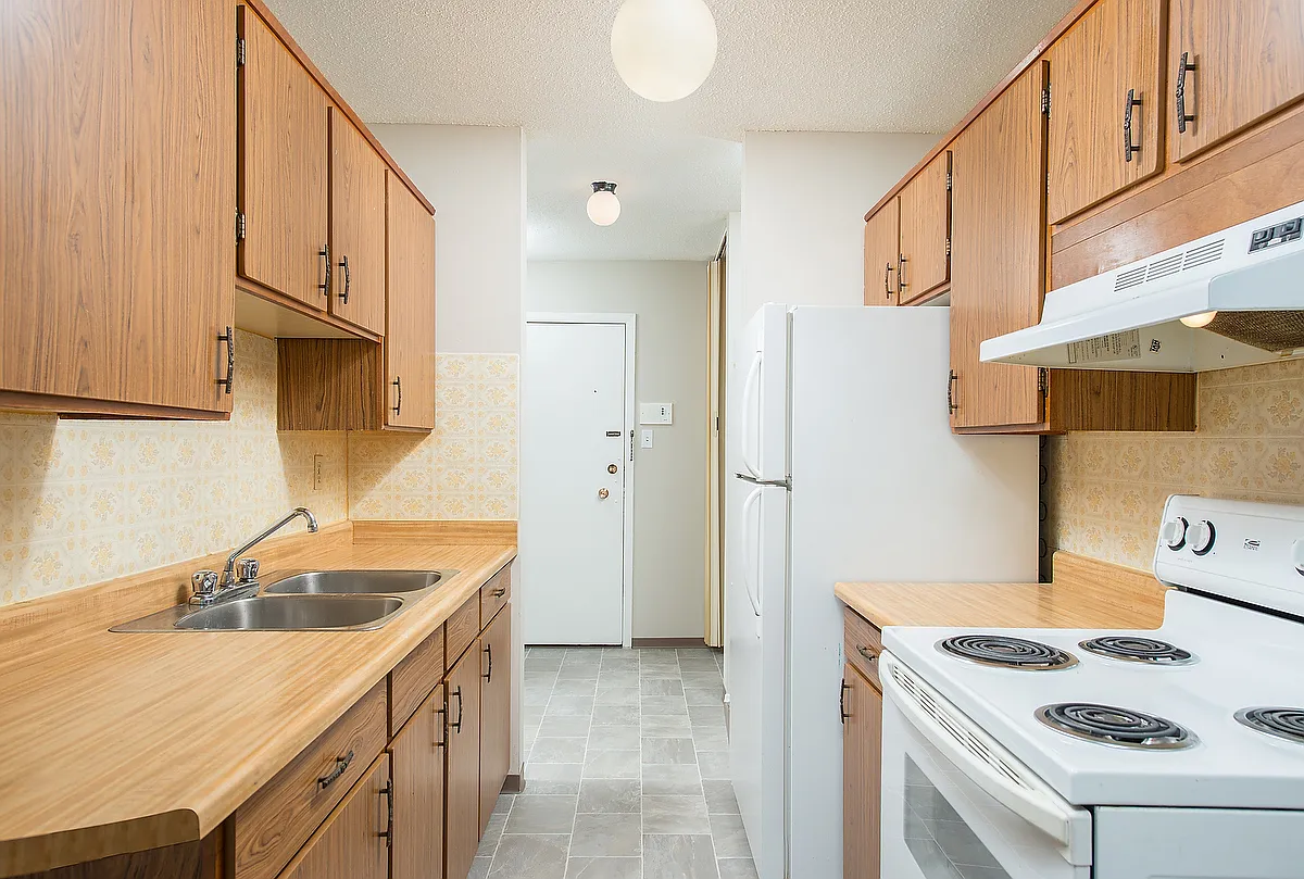 Carina Apartments — Photo 4