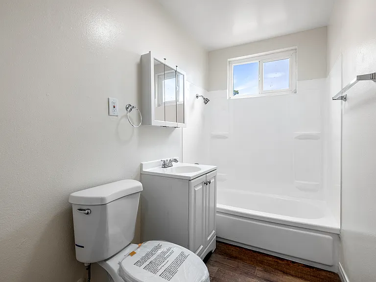 Woodruff Apartments — Photo 8