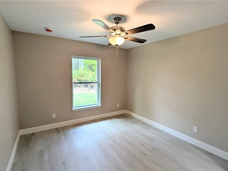 7708 N Paris Dr — Photo 14