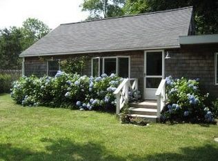 16 Neck Path, East Hampton, NY 11937