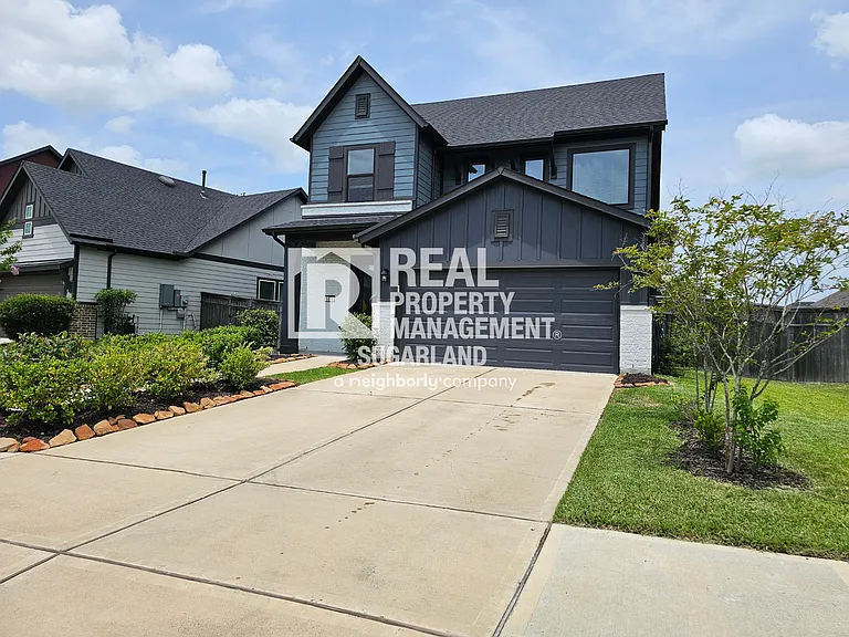 1414 Emma Lake Dr — Photo 28