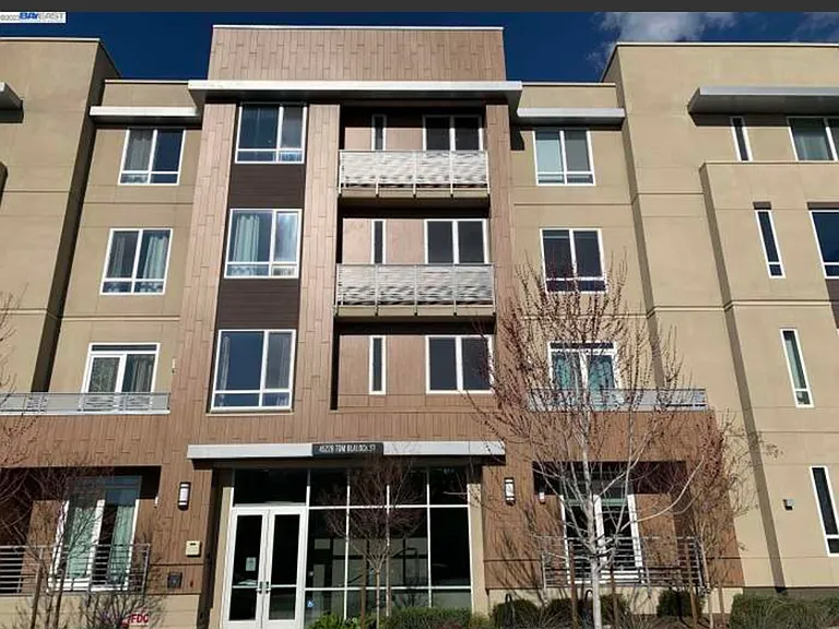 45228 Tom Blalock St #208 — Photo 1