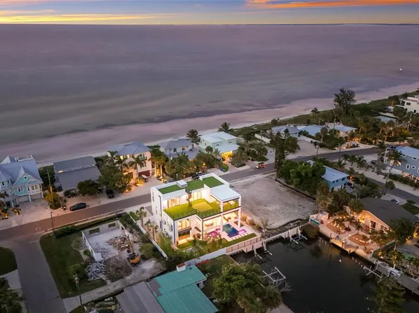 703 S Bay Blvd, Anna Maria, FL 34216