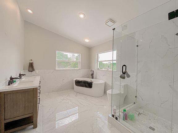 5th image of 8704 Citrus Park Blvd