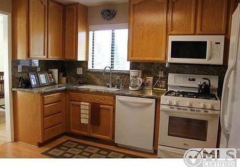 4th image of 6705 Lakewood Dr