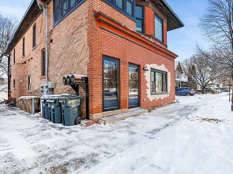 1331 E Dayton St #1 — Photo 27