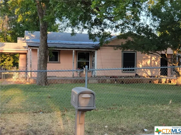 1902 S Wall St, Belton, TX 76513