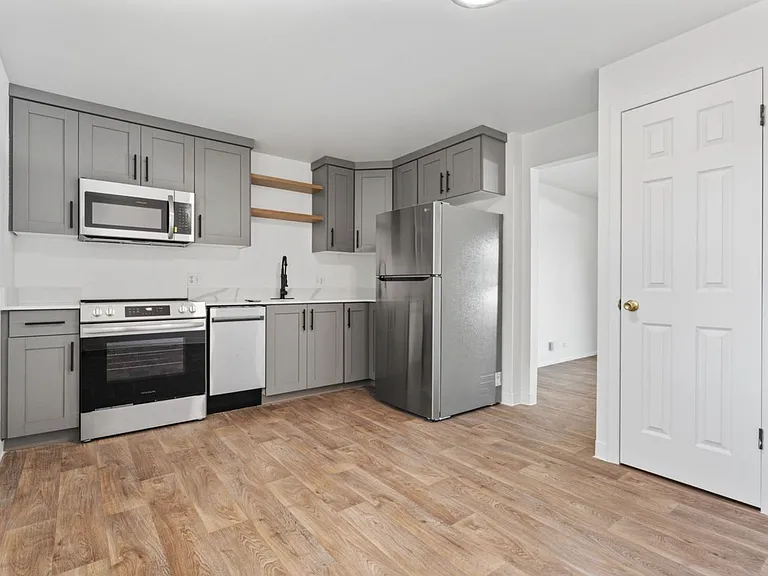 2614 S Green St — Photo 29