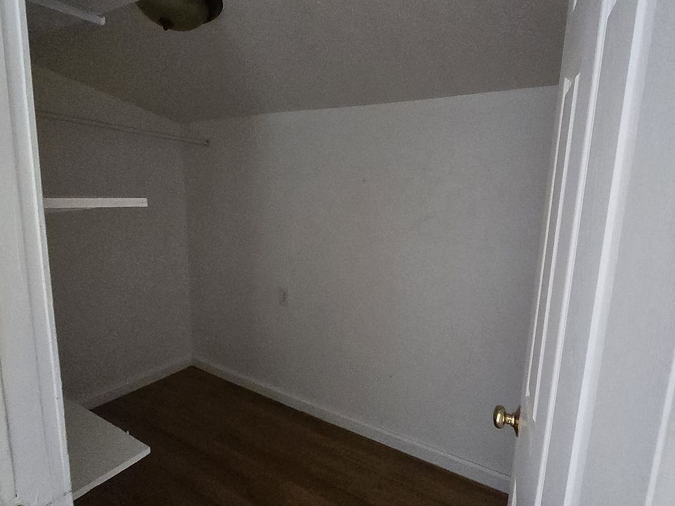 2699 Whalen St Floor 3, photo 8