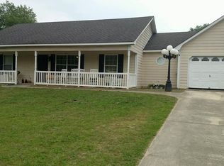 912 Edgemont Cir, Albertville, AL 35950
