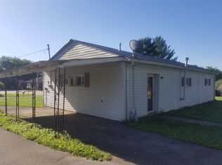 305 S Ewing St, Adairville, KY 42202