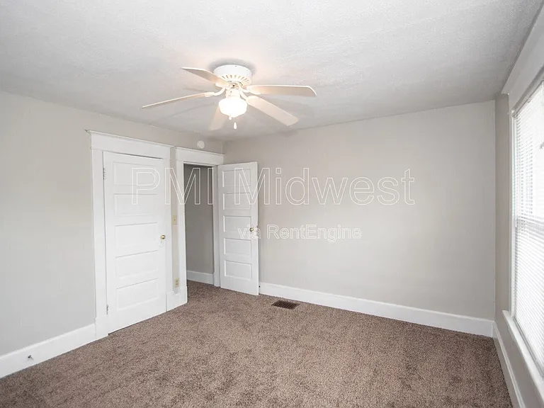1541 E Ohio St — Photo 25