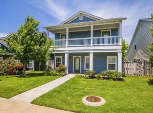 2400 SW Juniper Ave, Bentonville, AR 72713