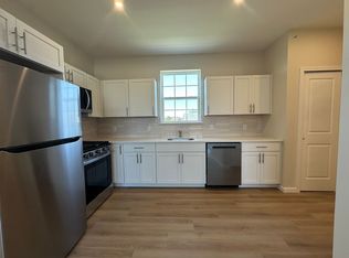 88 Louis St #4, New Brunswick, NJ 08901