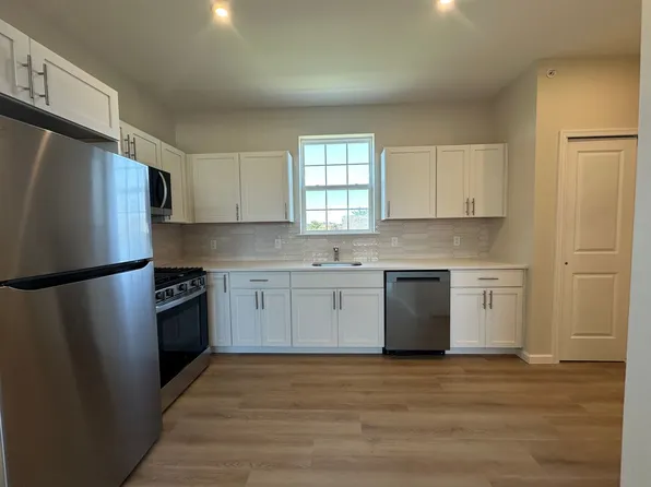 88 Louis St, 88 Louis St #4, New Brunswick, NJ 08901