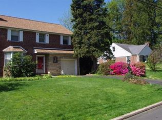 516 Croyden Rd, Cheltenham, PA 19012