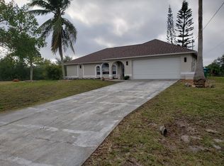 400 NE 20th St, Cape Coral, FL 33909