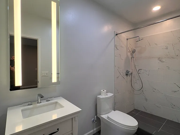 2756 Ravenwood Dr — Photo 9