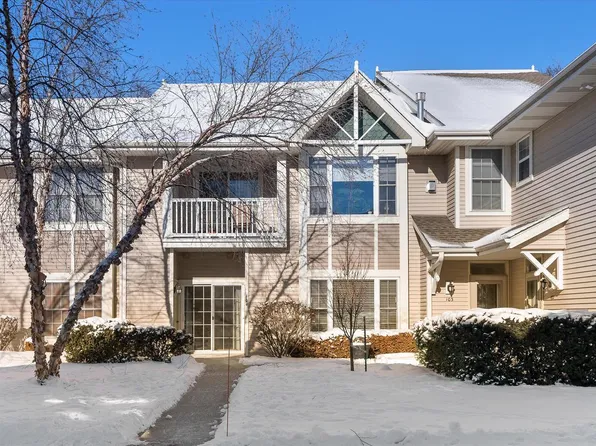 6170 Walnut LANE #104, Cudahy, WI 53110