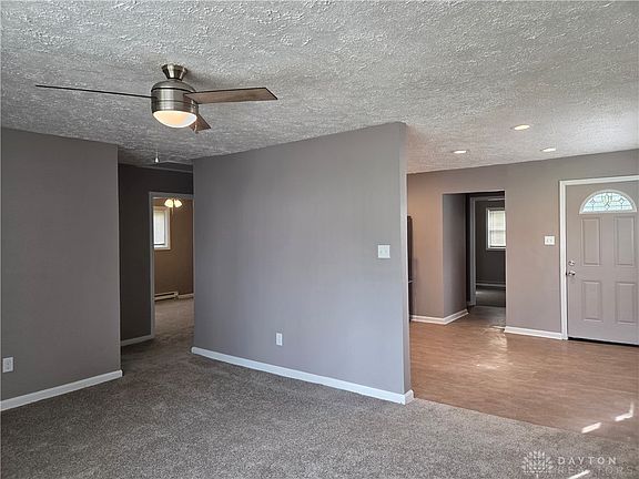 5th image of 2504 Grant Ave