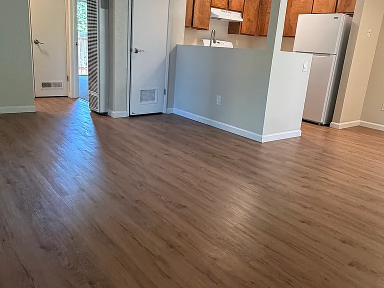 North Dutton Place Apartments — Photo 35