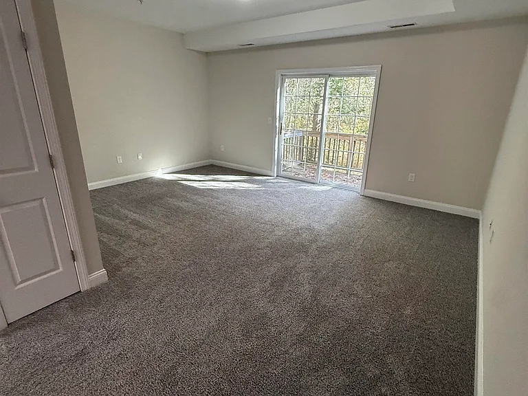 23 Clancy Dr — Photo 3