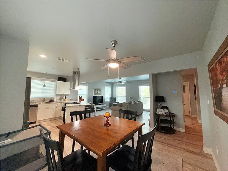 455 Louisiana Ave — Photo 12