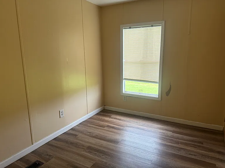 164 Sunrise Ct — Photo 9