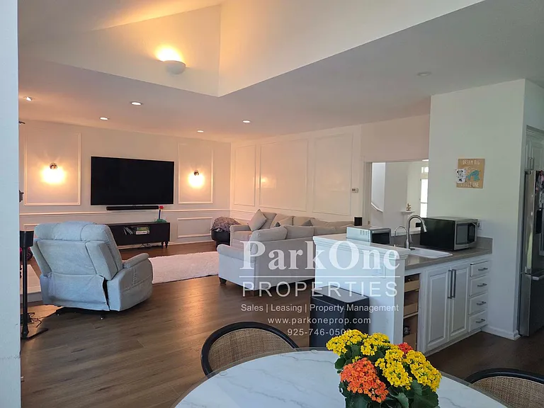6 Westward Ln — Photo 21