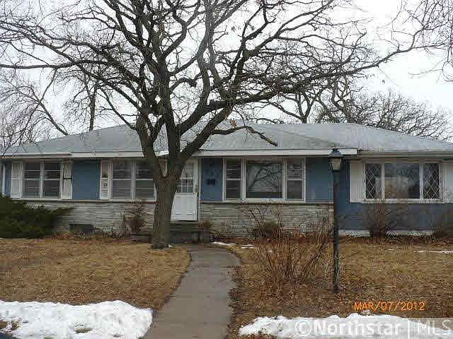 1st image of 831 Moore Lake Drive W