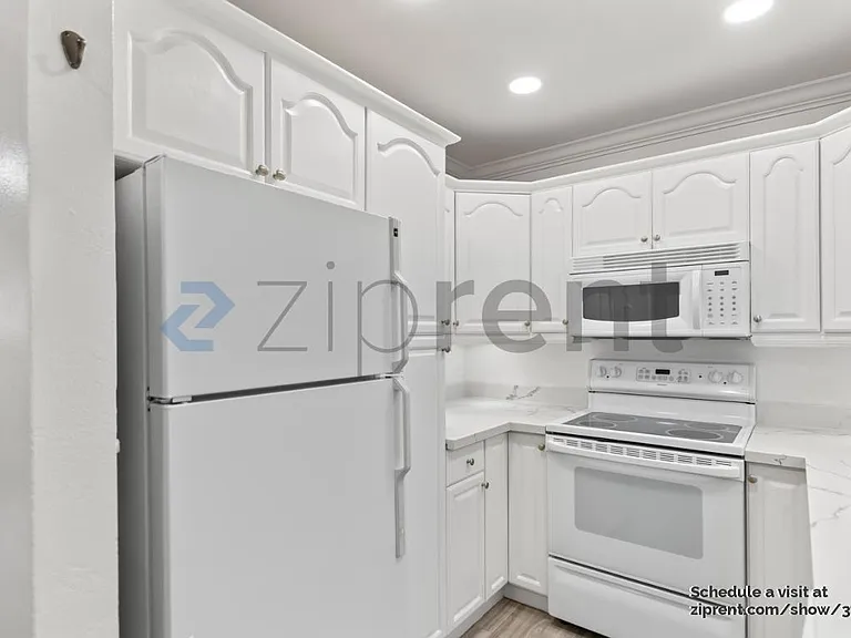 371 Somerset Rd #A — Photo 16