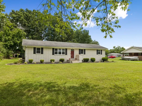 516 Crestwood Dr, Lafayette, TN 37083