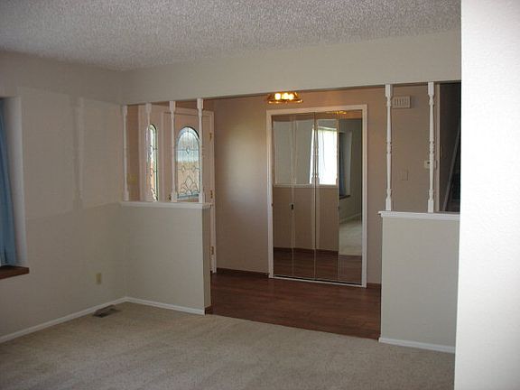 5th image of 2 Hastings Dr