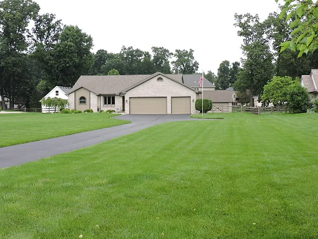 7738 Maumee Western Rd photo 1