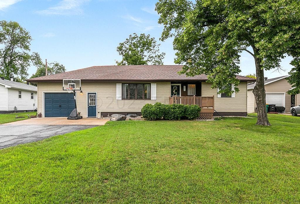 242 8th Ave S, Casselton, ND 58012 MLS 233151 Zillow