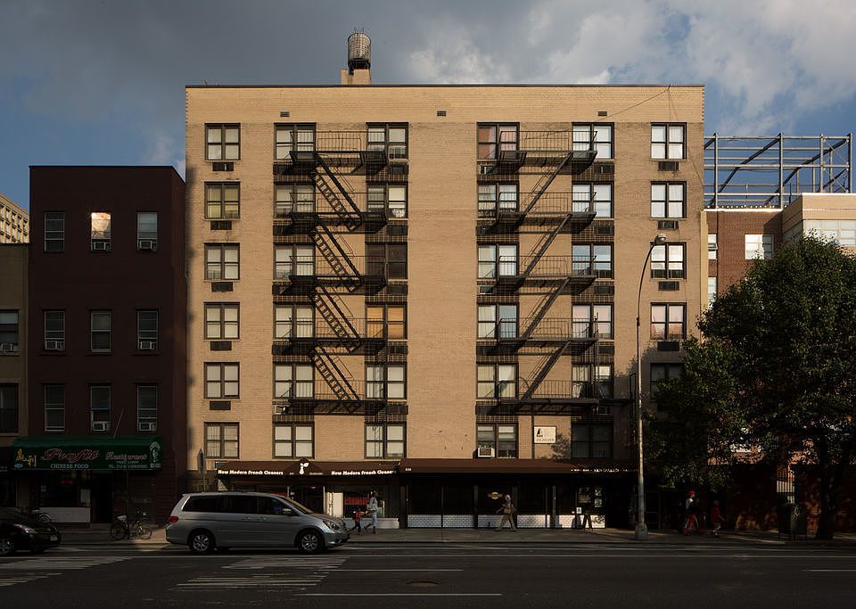 2nd image of 530 2nd Ave APT 1H