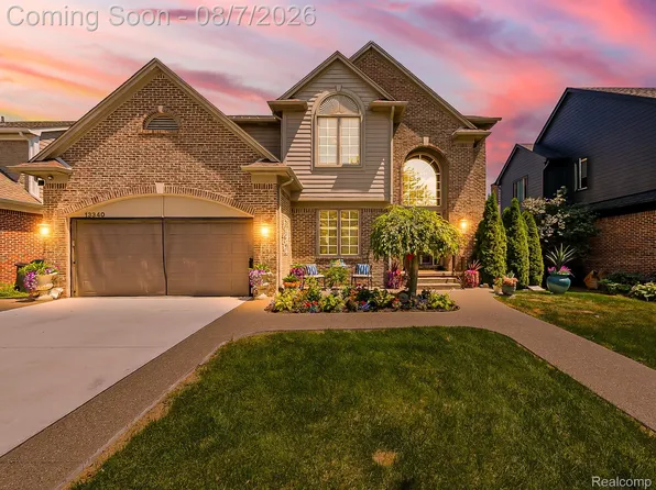 13340 Andover Dr, Plymouth, MI 48170