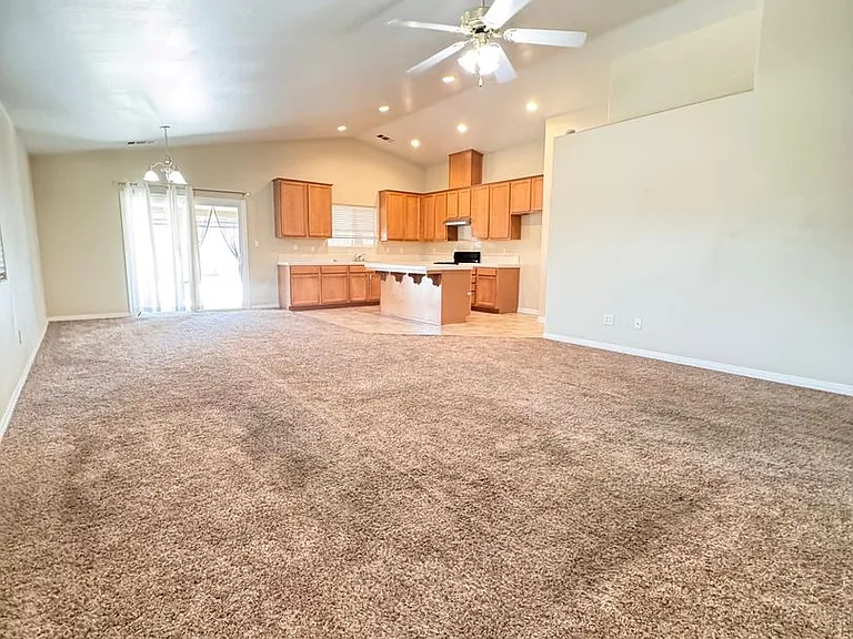 2517 Basque Hills Dr — Photo 5