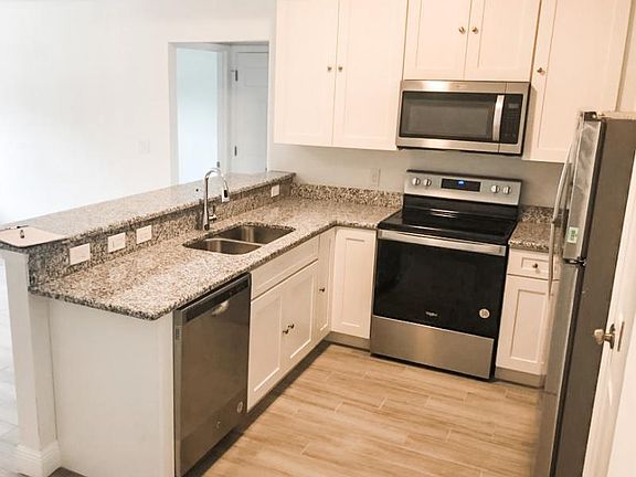 4th image of 440 Dora Ave