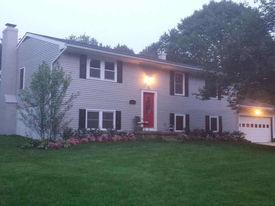 1st image of 1185 Tanager Dr