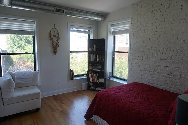 Rented by Lions Share Inc. | media 23